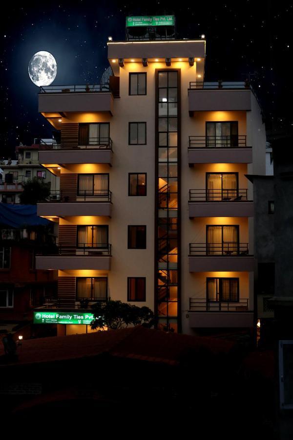 Hotel Family Ties Pvt. Ltd. Katmandú Exterior foto